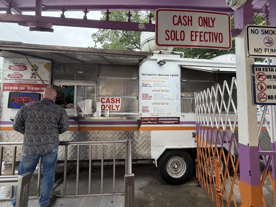 Tacos Laguna food truck