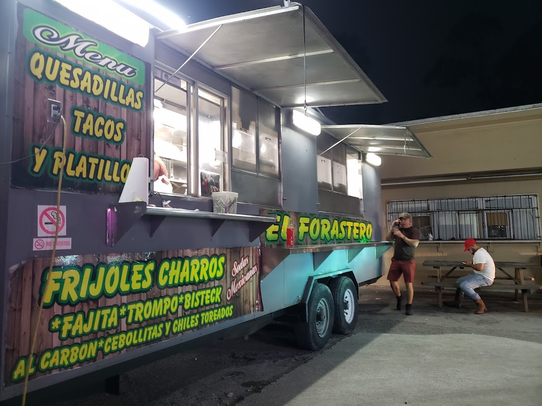 Tacos Laguna specialty